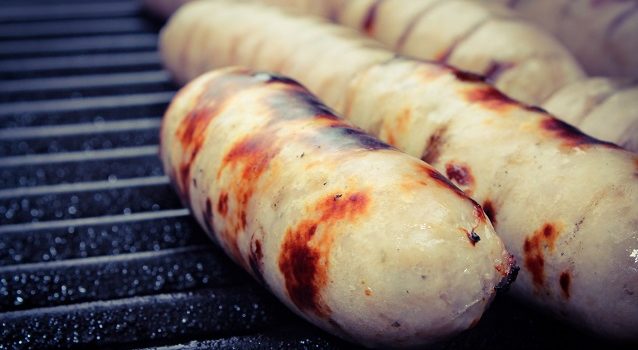 Männer essen viel Fleisch