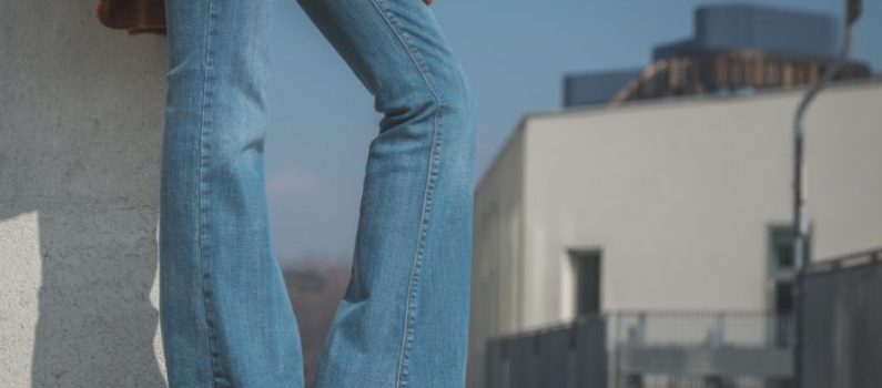 Der Herbst wird Denim – das sind die neuen Jeans-Trends