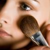 Das richtige Make-up, um jünger auszusehen